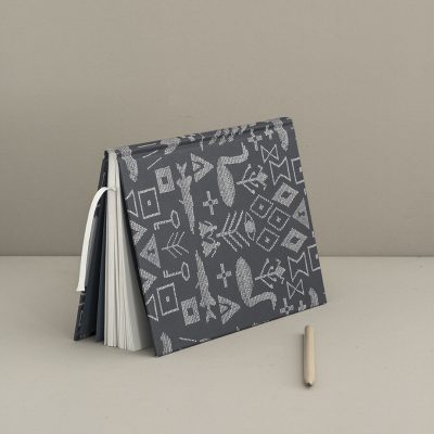 Maailman synty -notebook