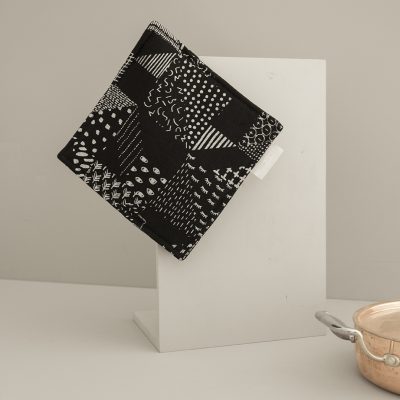 Seitsemän palaa kettle holder