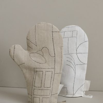 Unien talo oven mitten