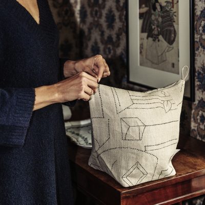 Unien talo cosmetic bag