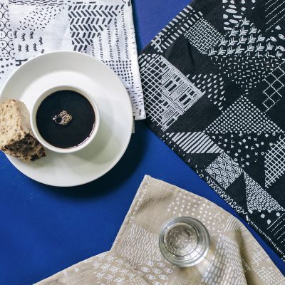 Seitsemän palaa tea towel